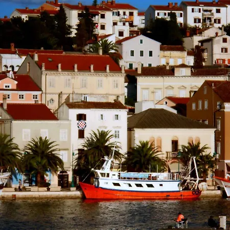 Double Bedroom With A View 3* Mali Lošinj